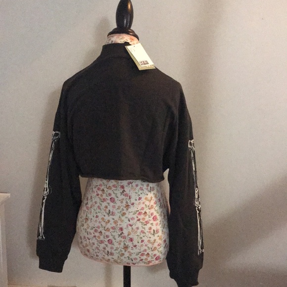 H&M 🆕NWT* SKELETON CROP MOCK NECK SKELETON LIGHT SWEATSHIRT size SMALL - Picture 2 of 9